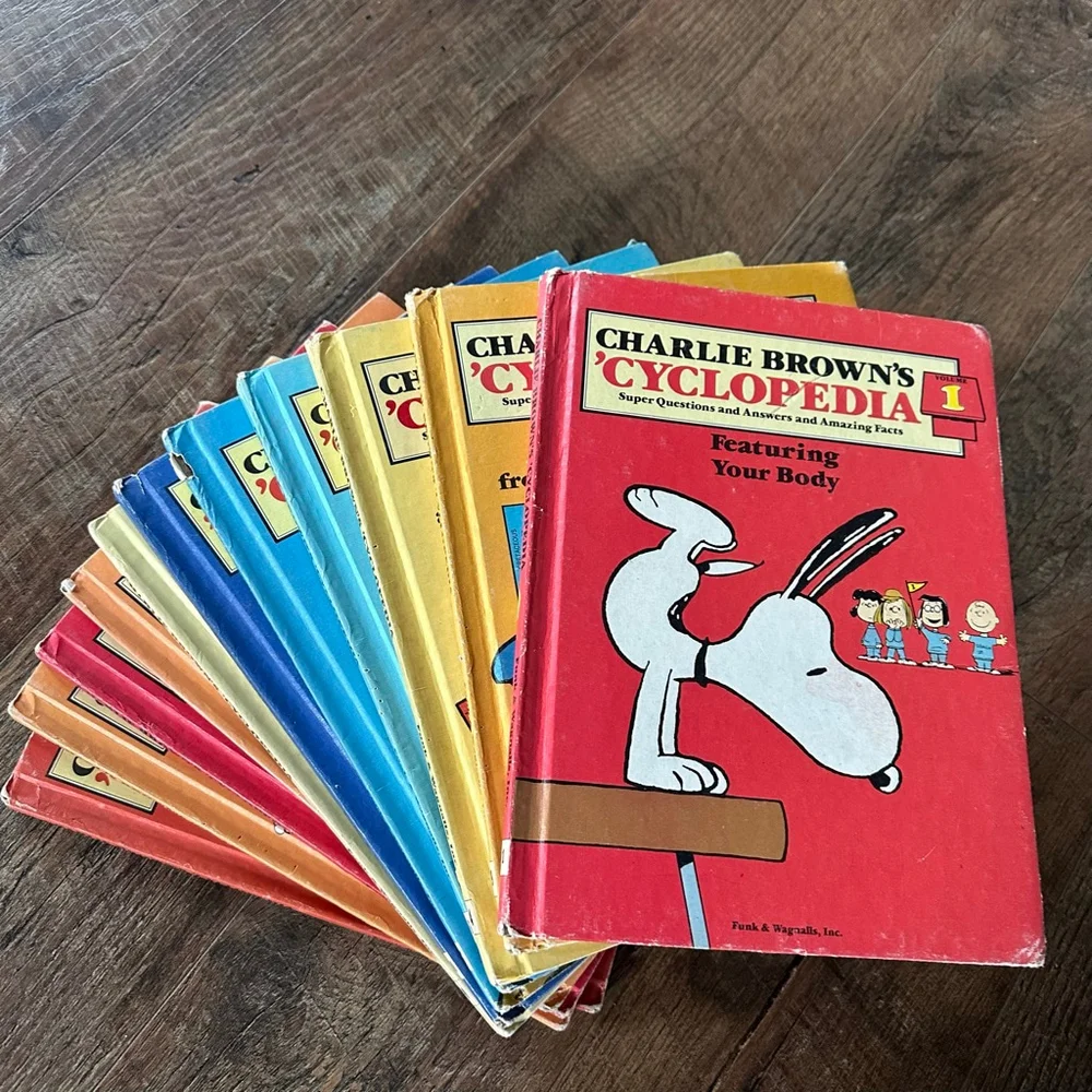 Vintage 1980s Charlie Brown’s Cyclopedia Book Lot – Peanuts Hardcover Set 11